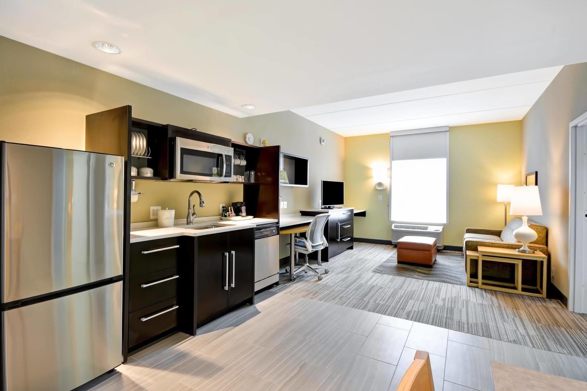 Home2 Suites By Hilton Charles Town Εξωτερικό φωτογραφία